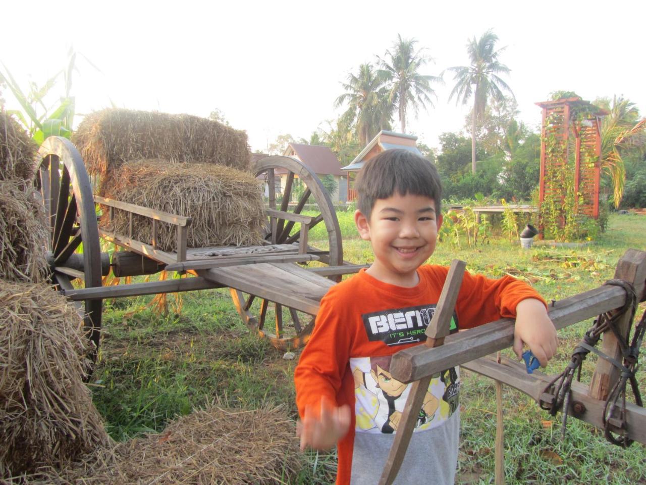 Baan Thung Home Stay Prasat Екстер'єр фото