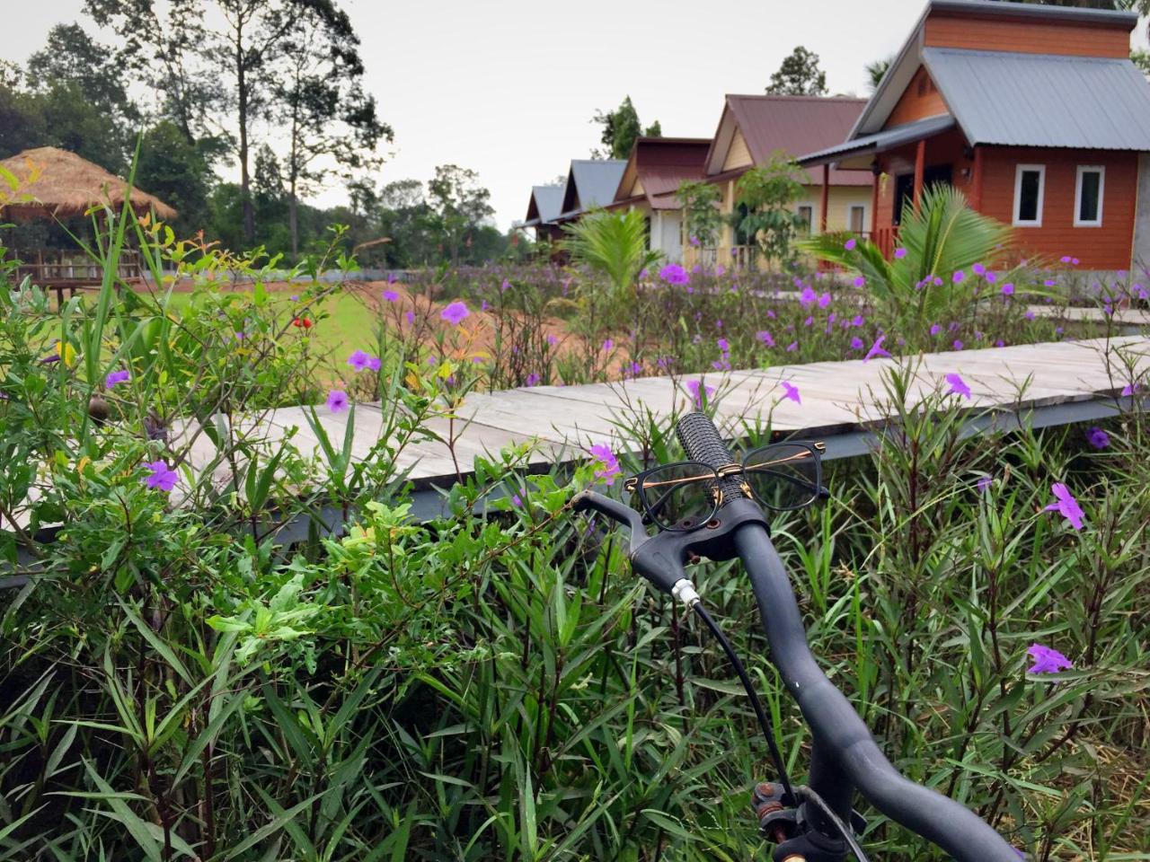 Baan Thung Home Stay Prasat Екстер'єр фото