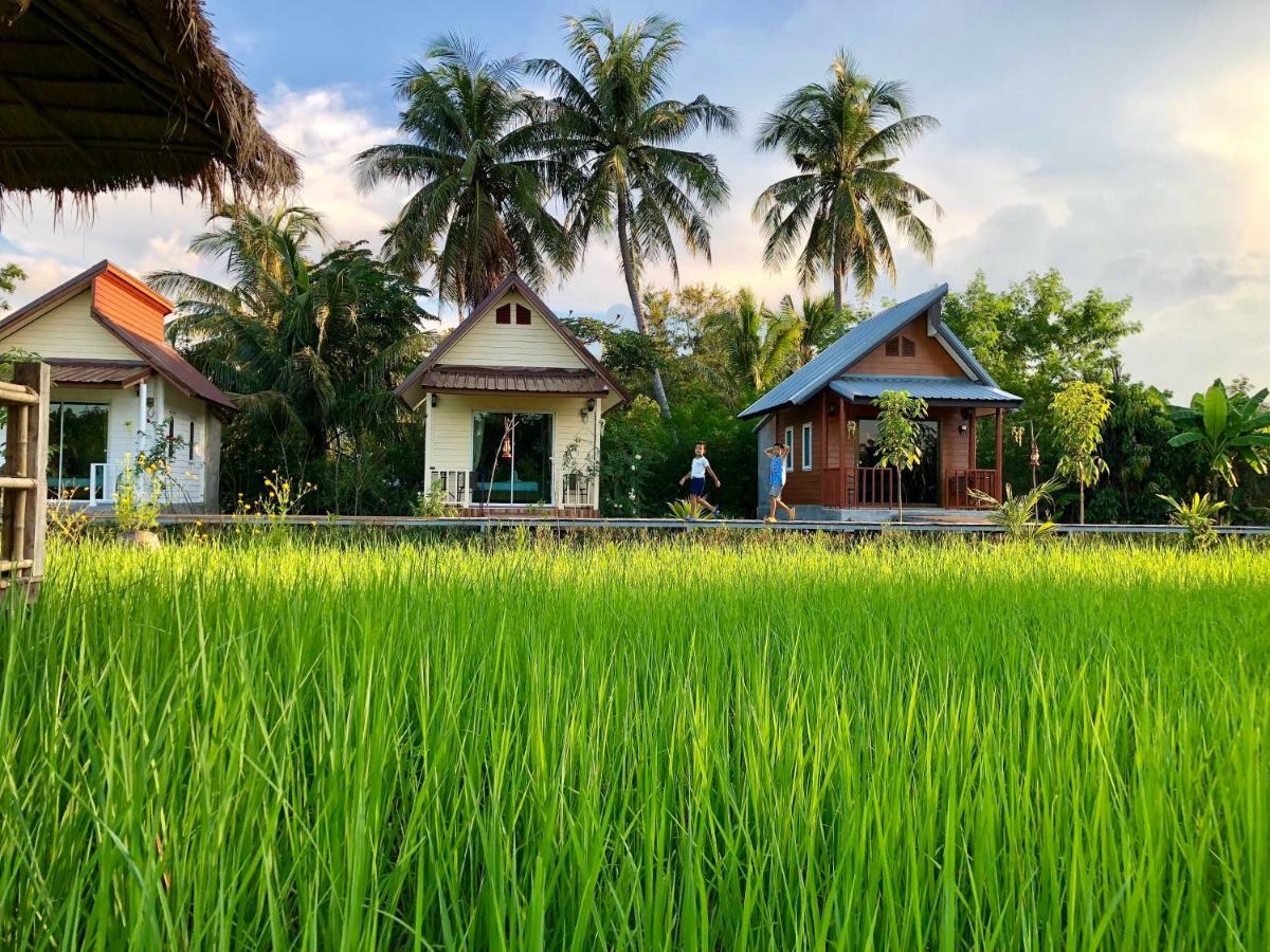 Baan Thung Home Stay Prasat Екстер'єр фото