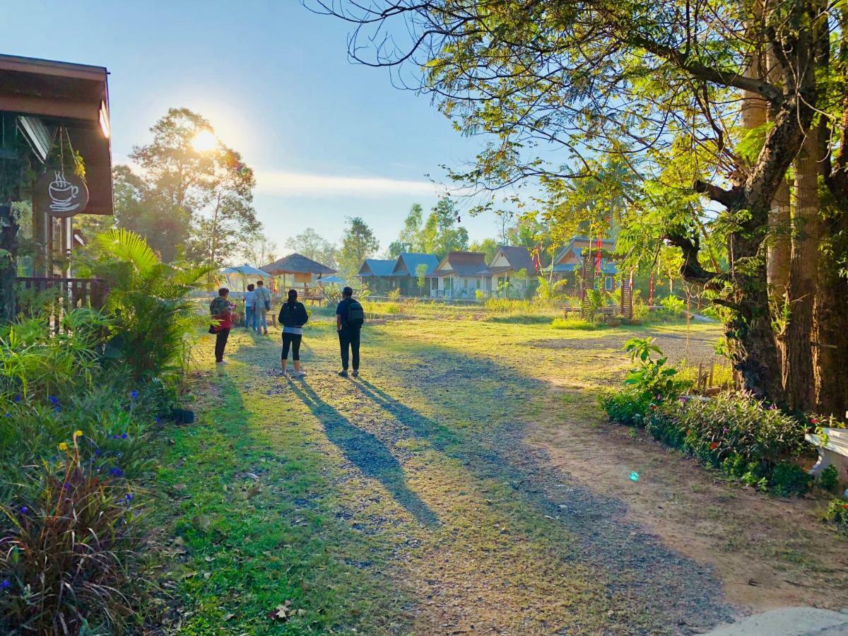 Baan Thung Home Stay Prasat Екстер'єр фото