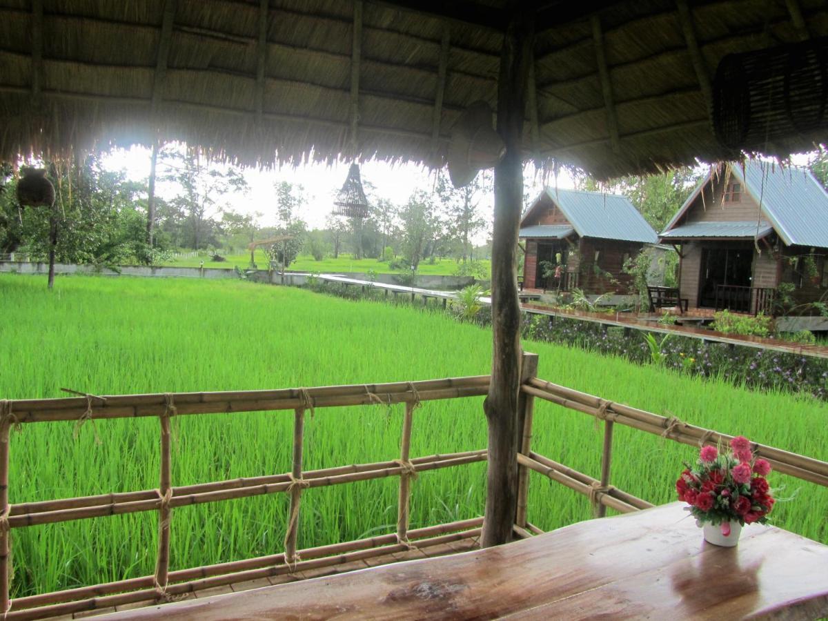 Baan Thung Home Stay Prasat Екстер'єр фото